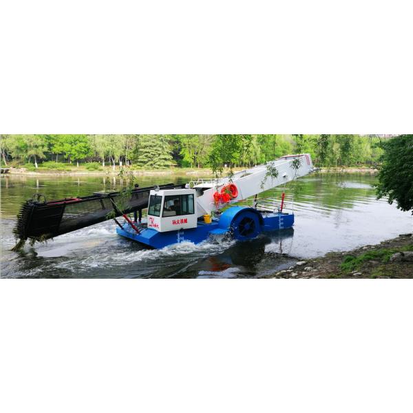 Aquatic weed harvester-Front view