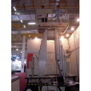 China Self Propelled Scissor Lift 6m Height , 480 KG Capacity Hydraulic Lift Ladder on sale