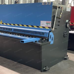 Manual Blade Gap Adjustment Swing Beam Metal Steel Hydraulic Shearing Machine