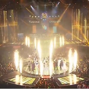 Cold Spark Fountain Display Machine