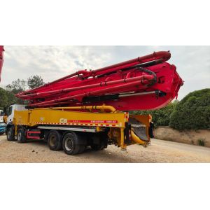 Shacman 56m Concrete Pump Truck with High Pressure Pumping and Open Type