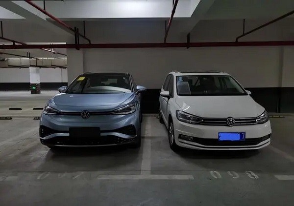 0.67h Fast Charging Electric Car Long Range 425km VW ID 4X New Energy