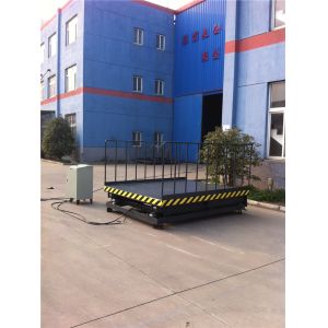 Scissor Mechanism Hydraulic Dock Lift , Electric Dock Lift Lifting And Lowering
