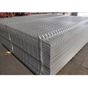 Corrosion Resistance Hot Dipped Galvanized Curved Metal Fence With Peach Type