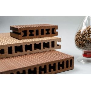 Twin Screw WPC Pelletizing Extrusion Line Decking Board 350KG / H