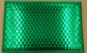 Customized Color Metallic Bubble Mailer With Moisture Proof Function