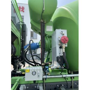 China 371hp 10cbm 6x4 Sinotruk HOWO Concrete Mixer Truck New Model on sale