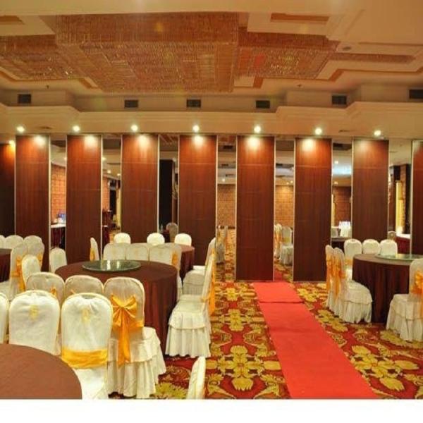 Sliding Folding Movable Wall Partition With Ceiling Wheels Laminated