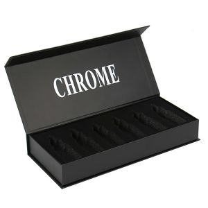 Magnetic Closure Essential Oil Packaging Boxes Rigid Cardboard Easy Carrying