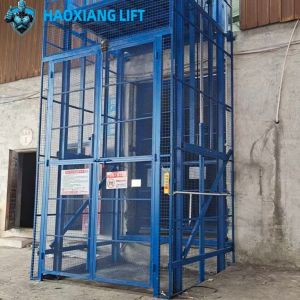 Quality Customized 2-Ton 6M Hydraulic Freight Elevator with Four-fold Door &amp; Diamond Mesh for Industrial Indoor for sale