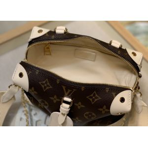 Off White 20cm Leather Chain Crossbody Bag With Top Handle