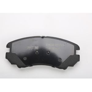 Customized Car Brake Pads Low Metal No Noise 80000km Warranty