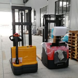Customized leg 1200kg electric pallet stacker with the lifting height of 1600mm