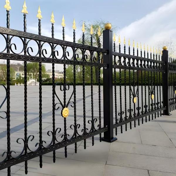 19x19mm Vertical Pipes Backyard Protection Tubular Fence Black Or Customized