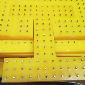 Red 30mm 25mm ZP375 Anti Slip Mats Aging Resistance