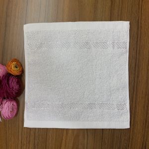 Hemmed Disposable Oshibori Towels