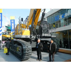 Yellow Mini Wheel Excavator Maximum Digging Depth 2985mm Reliable
