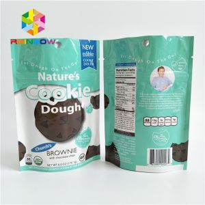 Small Size Snack Food Packaging Bags With Zipper Top Handle Customized Color