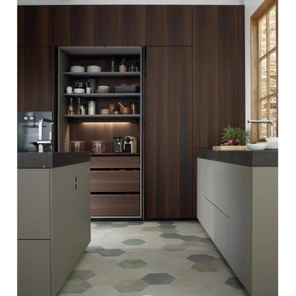 Waterproof Fireproof Advantage in Modern Style Veneer Wood Kitchen Cabinet and Island