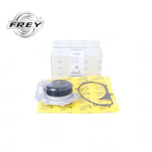 6512000501 Water Pump In Automobile , OM651 W176 Automotive Coolant Pump