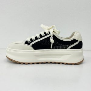 Leisure Black And White Canvas Sneakers With Breathable Mesh Upper