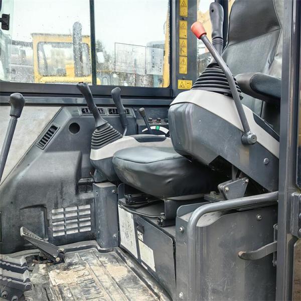 Original Hydraulic Valve Second Hand Japanese Excavator Komatsu56 with Working Performance