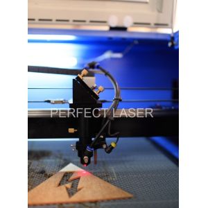Economic CO2 Laser Cutting Machine , Laser Cutter And Engraver Machine