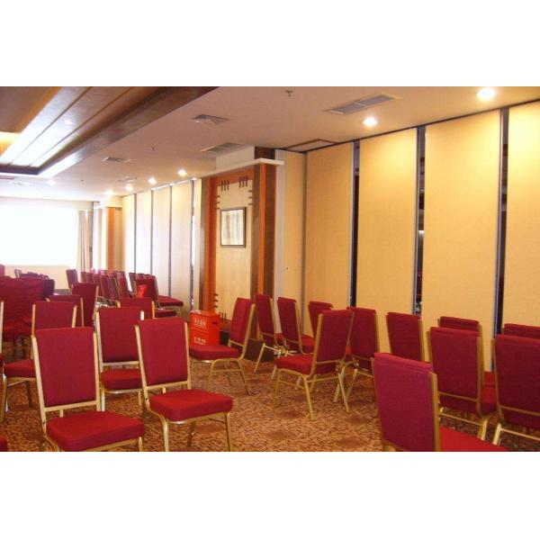 Melamine Finish Folding Classroom Office Partition Walls With Movable Aluminium Track