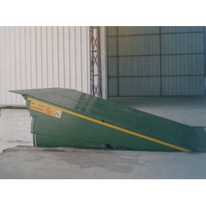 220V Logistics Machines Stationary Loading Dock Ramps Custom