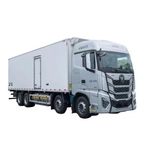 Foton 8.5m 3 Axis 6x2 Refrigerated Box Truck Gasoline Fuel Type Euro 4
