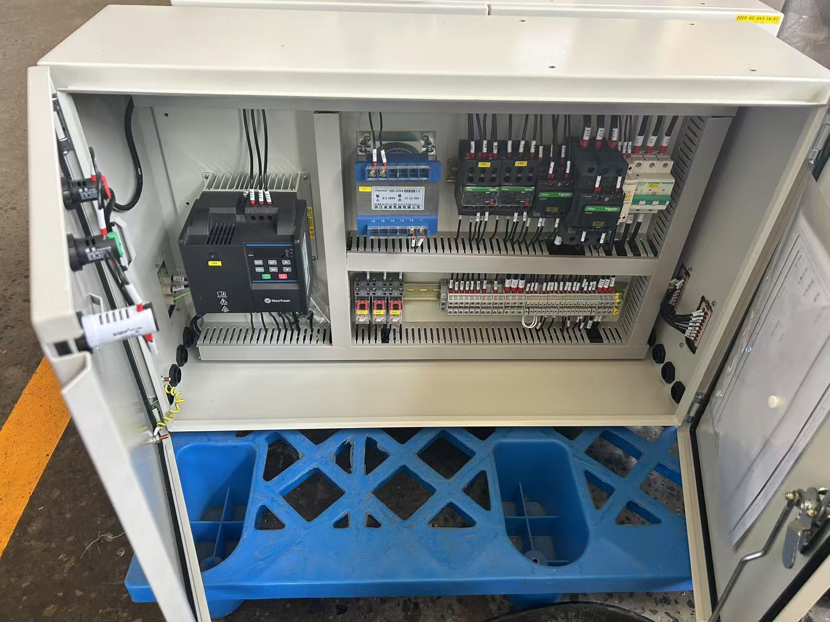 Quality Inverter Control Panel for Crane Traveling 3Phase 220V-480V IP55 for sale
