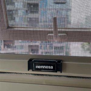 Secure Ventilation with Lockable Aluminum Retractable Screen Window