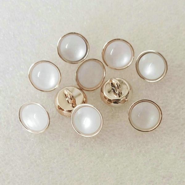 High quality Elegant button gold plastic button with pearl stone for lady shirt