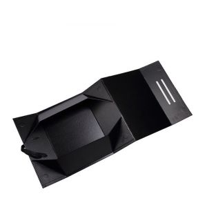 CMYK Printing Collapsible Paperboard Magnetic Gift Box With Silk Ribbon