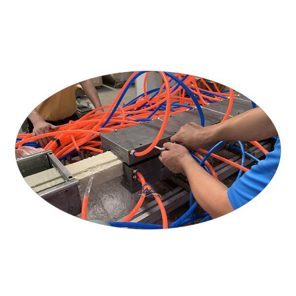 Double Screw Counter Rotating Conical Twin Screw WPC Door Frame Manufacturing Machine