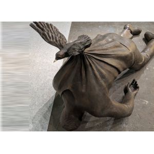 Surprisingly Bronze Statue Metal Man Gravity - Defying Sculpture Artists