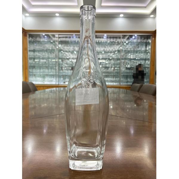 Brandy XO Luxury Cognac Glass Bottle 700ml Directly Produced with Glass Base Material