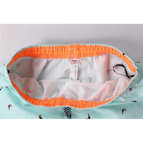 Contrast Color Waistband Hawaiian Print Swim Trunks With Mesh Brief