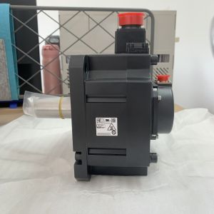 Mitsubishi HG-SR121 AC Servo Motor 3 PHASE 1.2KW 128V 1000RPM 0-83HZ MEDIUM