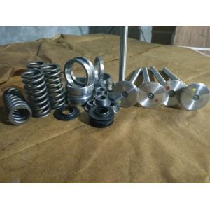 Buy cheap Cummins KTA19 KTA38 Cylinder Head 3811985 3811981 3646324 3640321 3081070 from wholesalers