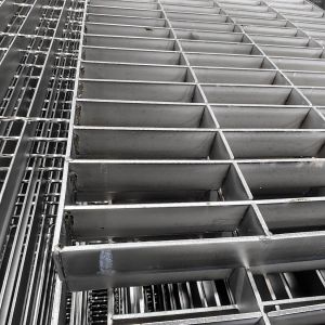 Stainless Steel Floor Decking Grating With Machine Pressure Welding
