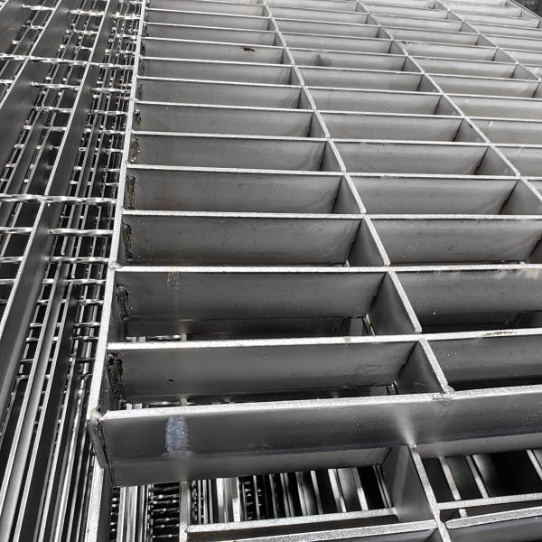 Buy Stainless Steel Floor Decking Grating With Machine Pressure Welding at wholesale prices