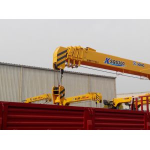 Hydraulic Telescopic Truck With Crane 16.5 Meters Lifting Height