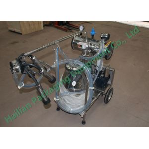 Small Cattle Mobile Milking Machine Hand Operated Sucking Milk
