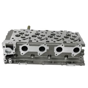 Brand New Cylinder Head Replacement For Hyundai D4CB Diesel Engine
