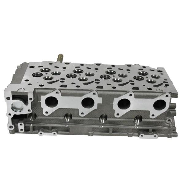 Brand New Cylinder Head Replacement For Hyundai D4CB Diesel Engine