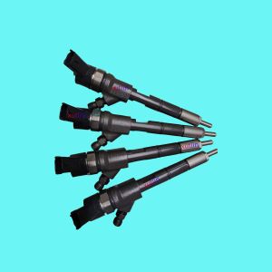 Auto Common Rail Diesel Fuel Injectors For Kobelco SK135-8 SK145-8 SK130-8 SK140