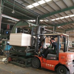 Fancy Bicolor Tulip Plywood Based MDF / Chipboard / Particle Board For Furniture