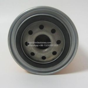 Low price, high quality and high efficie truck diesel engine parts oil filter
