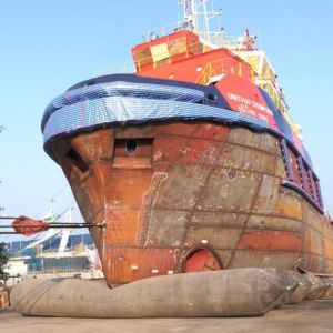 Quality Ship Launching And Lifting Marine Rubber Airbag 1.2m*15m for sale